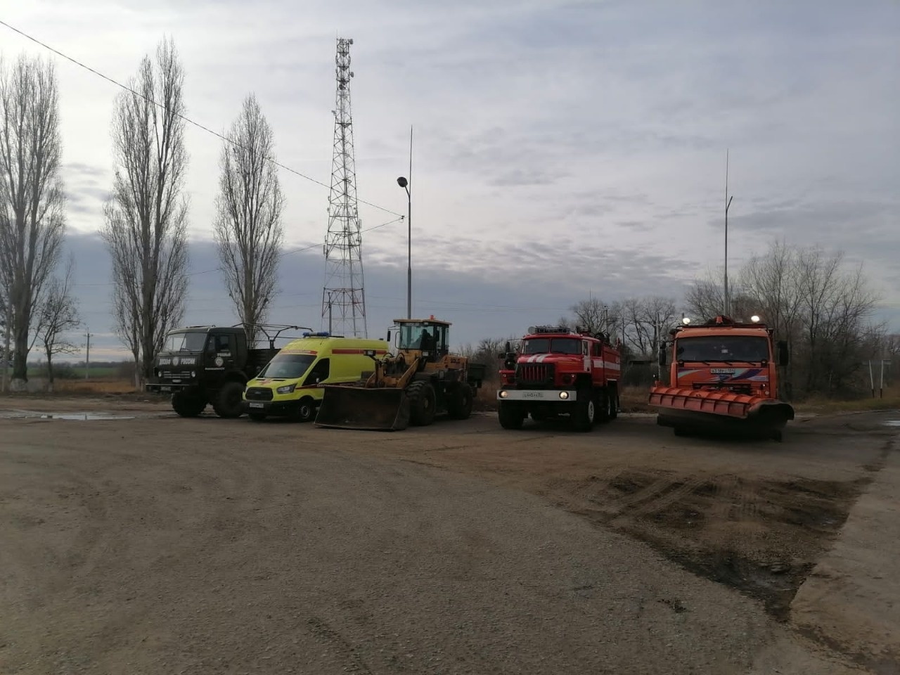 Готовность дорожной техники к зимнему периоду проверили в городских округах  городов Михайловки и Фролово - Новости - Главное управление МЧС России по  Волгоградской области